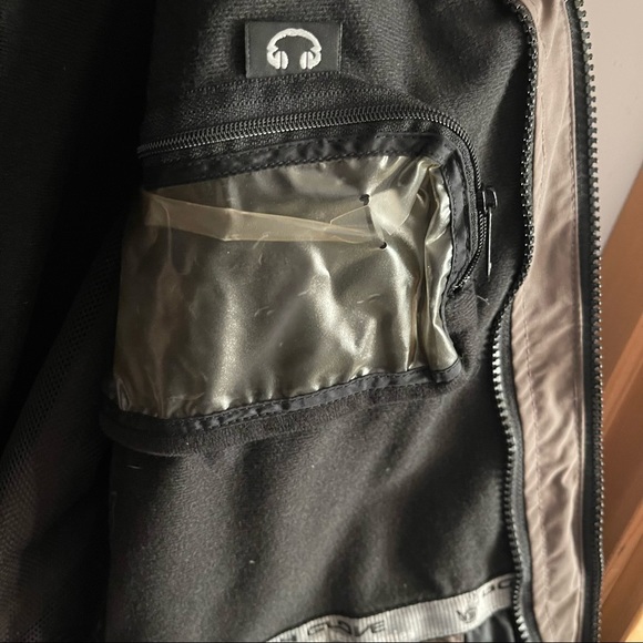 Body Glove Winter Coat Skiing Snowboarding Small Down Filled Removable Hood EUC - Picture 8 of 10